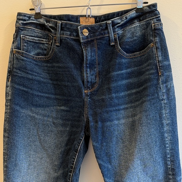 DRIFTWOOD Giselle Classic Fit Blue Jeans - Picture 4 of 7